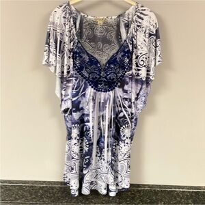 3/$15 ❤️ 12/25  Energe world wear navy and white detailed shirt 1x